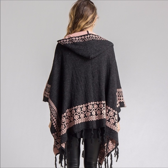 Aztec fringe pancho. Absolutely geor!! - Picture 4 of 6